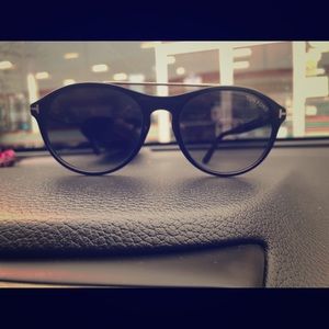 Tom Ford Sunglasses Cameron 0556 01B Shiny Black